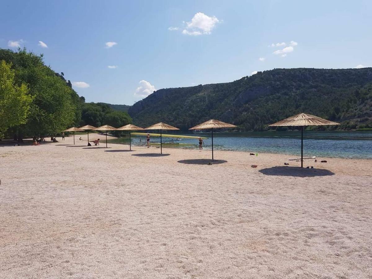 Villa Scolopax Rusticola Skradin With Heated Pool Extérieur photo